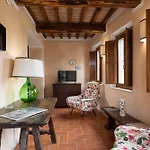 Borgo A Monti Di Sotto * Gaiole in Chianti