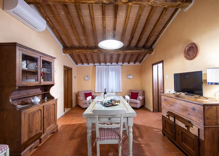 Borgo A Monti Di Sotto Gaiole in Chianti